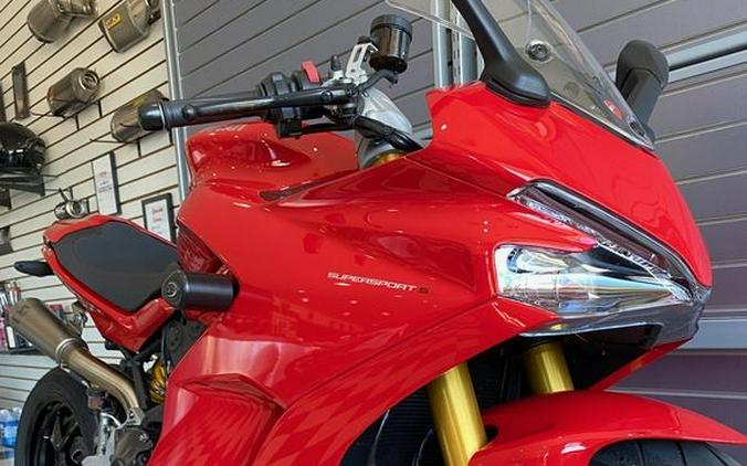 2017 Ducati SuperSport S Red