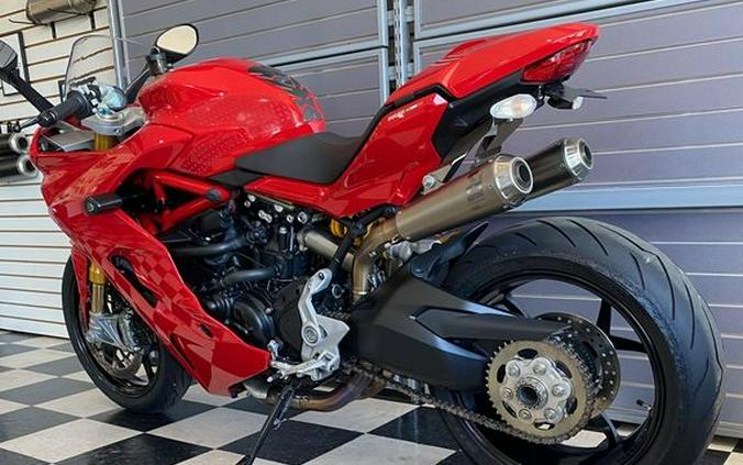 2017 Ducati SuperSport S Red