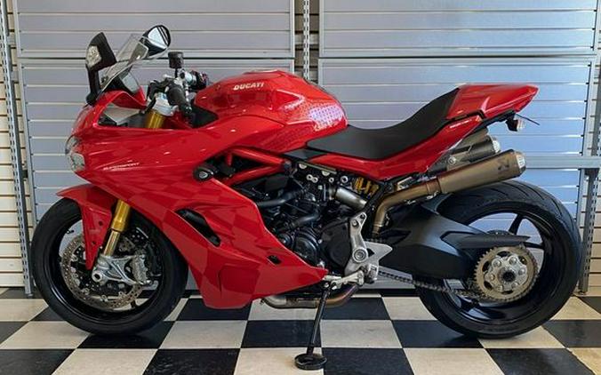 2017 Ducati SuperSport S Red