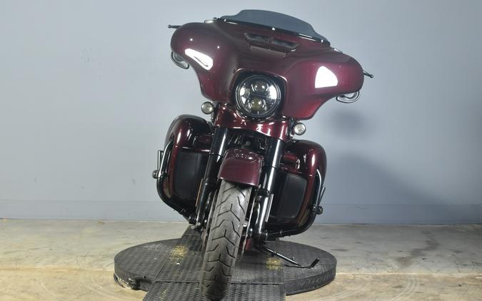 2019 Harley-Davidson CVO Street Glide Black Forest