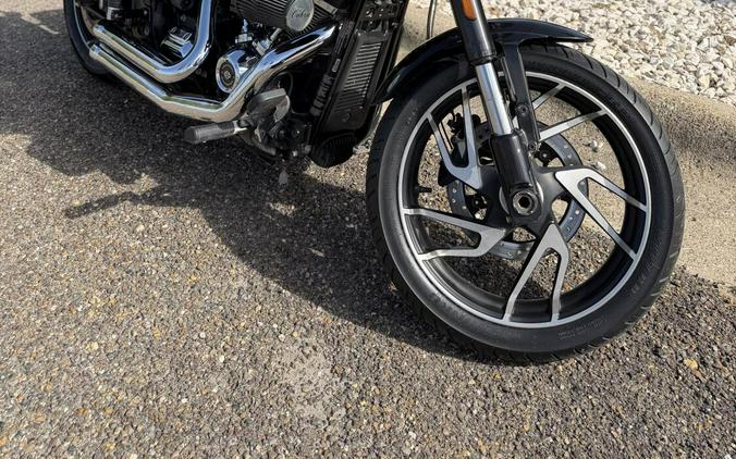 2018 Harley-Davidson Sport Glide Vivid Black