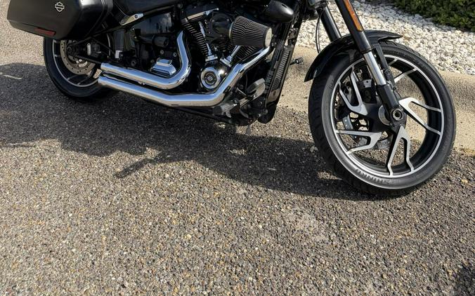 2018 Harley-Davidson Sport Glide Vivid Black