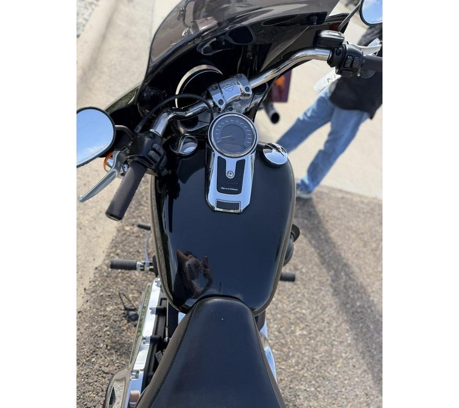 2018 Harley-Davidson Sport Glide Vivid Black