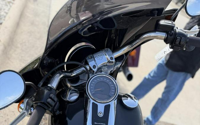 2018 Harley-Davidson Sport Glide Vivid Black