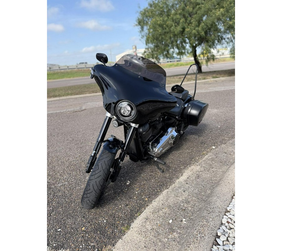 2018 Harley-Davidson Sport Glide Vivid Black