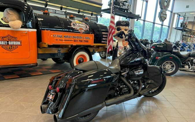 2017 Harley-Davidson Road King Special FLHRXS