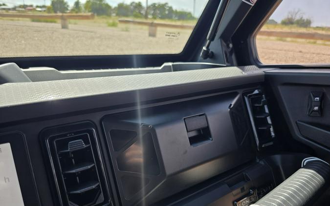 2026 Can-Am Defender MAX Lone Star CAB HD11