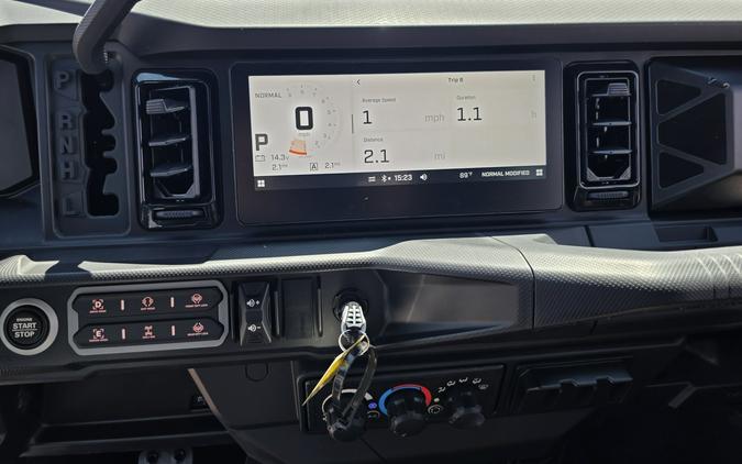 2026 Can-Am Defender MAX Lone Star CAB HD11