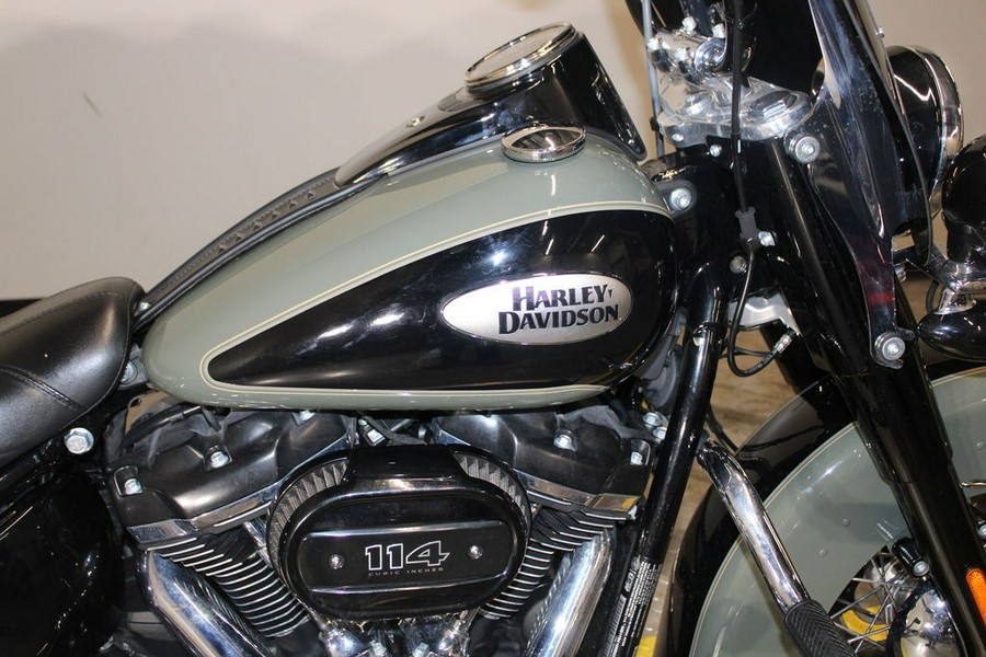 2021 Harley-Davidson® FLHCS - Heritage Classic 114