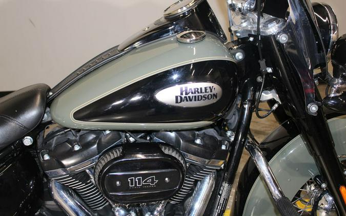 2021 Harley-Davidson® FLHCS - Heritage Classic 114