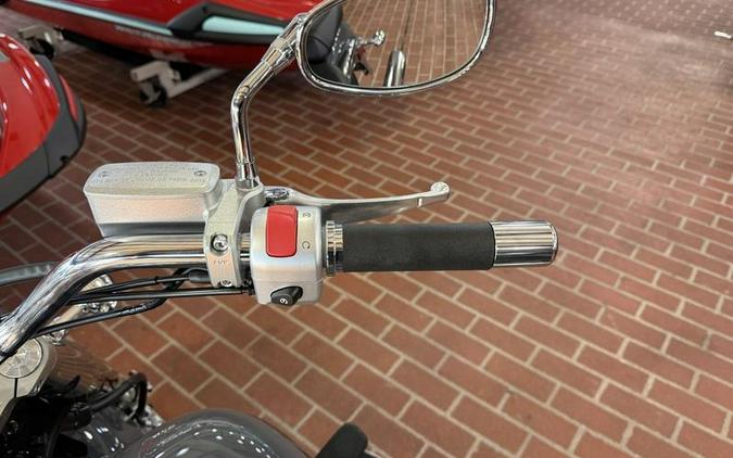 2025 Suzuki Boulevard C50