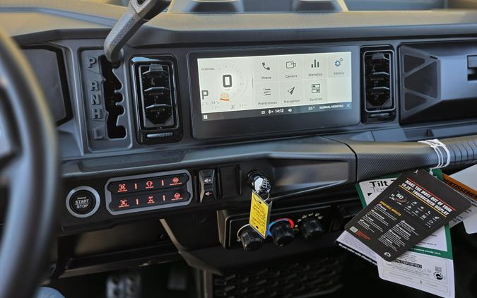 2026 Can-Am Defender MAX Limited HD11