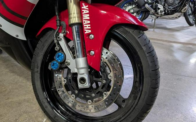 2000 Yamaha YZF-R1