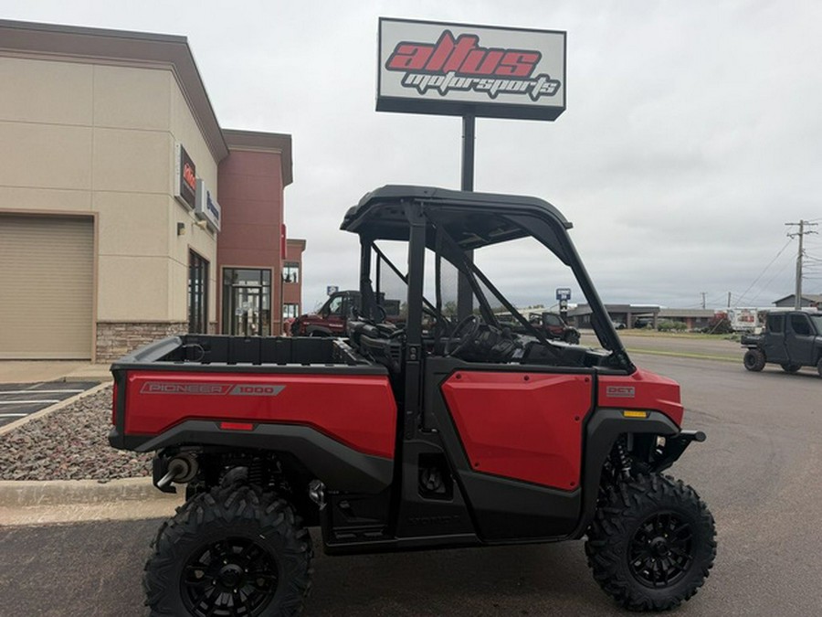 2026 Honda Pioneer 1000 Deluxe