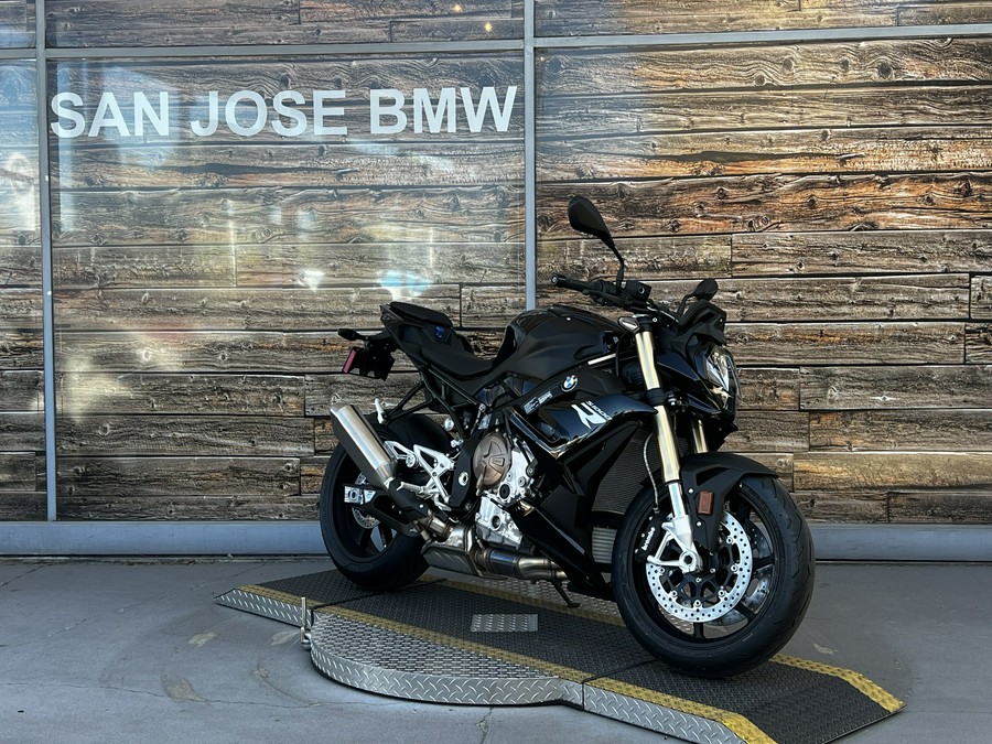 2024 BMW S 1000 R