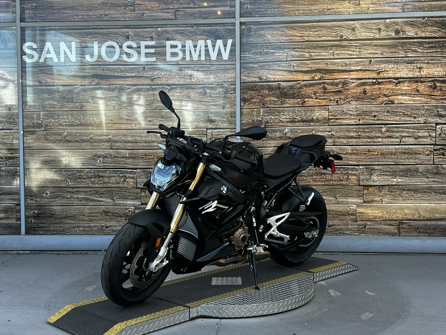 2024 BMW S 1000 R