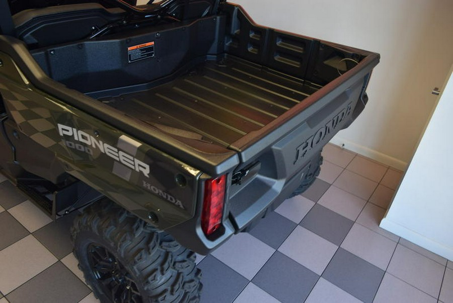 2025 Honda® Pioneer 1000-6 Deluxe Crew