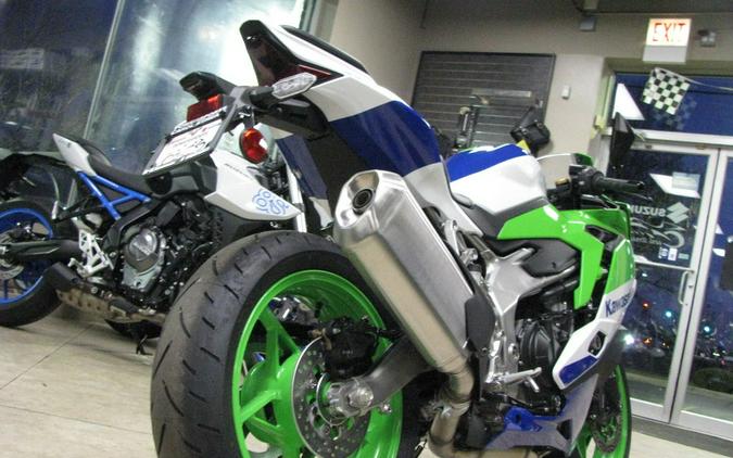 2024 Kawasaki Ninja® ZX™-4RR 40th Anniversary Edition ABS