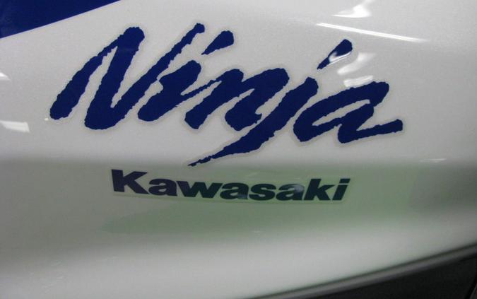 2024 Kawasaki Ninja® ZX™-4RR 40th Anniversary Edition ABS