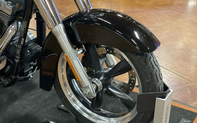 2012 Harley-Davidson Dyna Glide FLD - Dyna Switchback