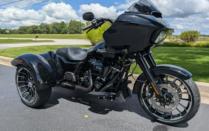 2024 Harley-Davidson Road Glide 3 Vivid Black