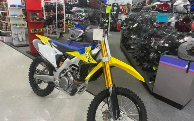 2024 Suzuki RM-Z450 First Look [with RM Army Kit]