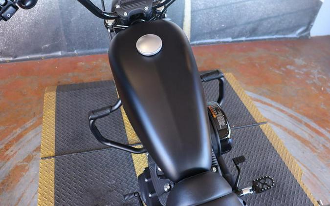 2020 Harley-Davidson® XL883N - Sportster® Iron 883™