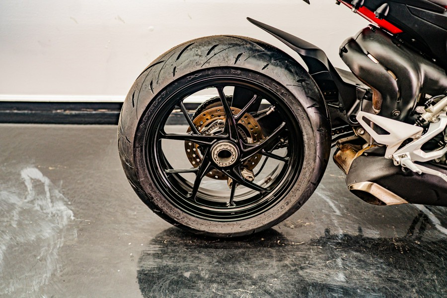 2021 Ducati Streetfighter V4