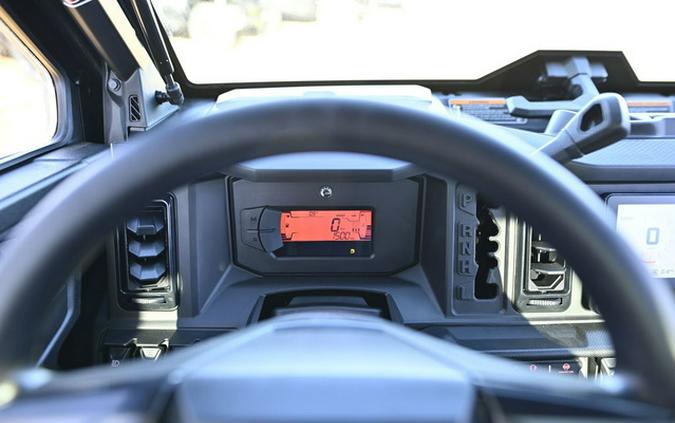 2026 Can-Am Defender Limited HD11