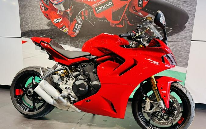 2024 Ducati Supersport 950 S Red