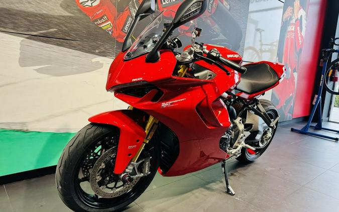2024 Ducati Supersport 950 S Red