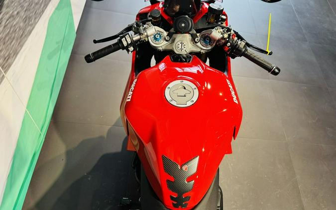 2024 Ducati Supersport 950 S Red