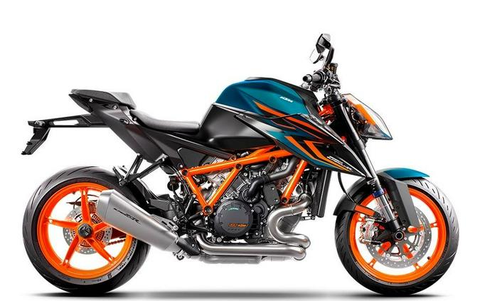 2022 KTM 1290 Super Duke R Evo Review [17 Track + Street Fast Facts]