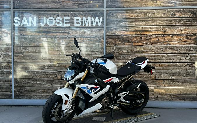 2024 BMW S 1000 R