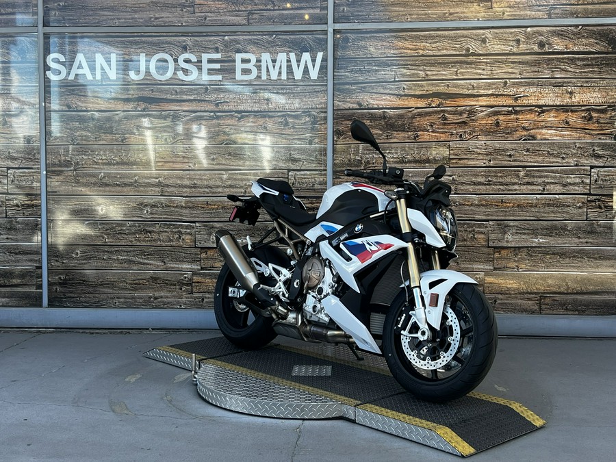 2024 BMW S 1000 R