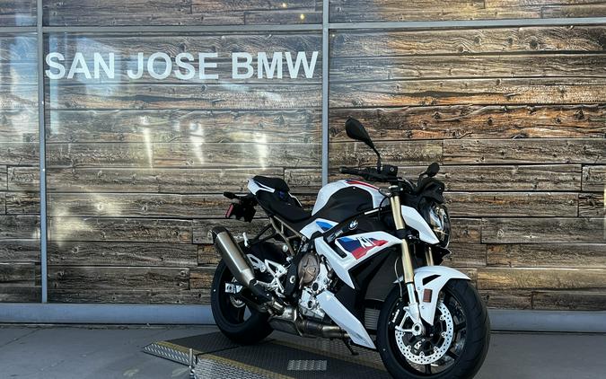 2024 BMW S 1000 R