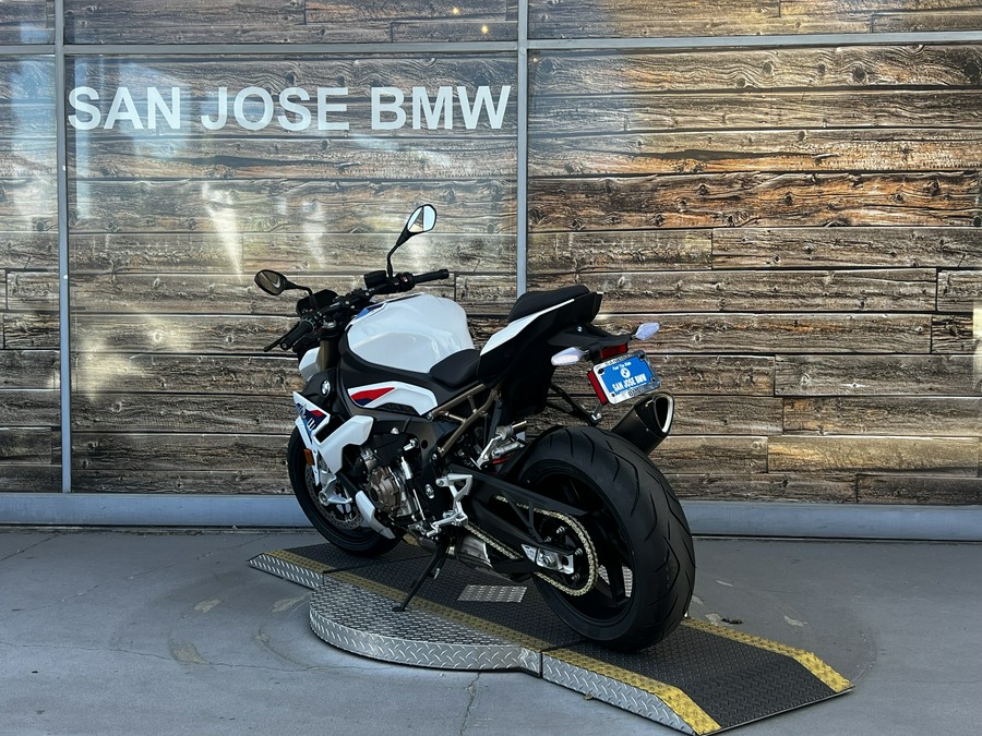 2024 BMW S 1000 R