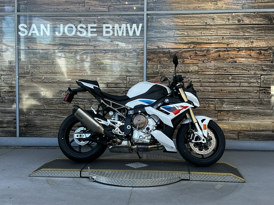 2024 BMW S 1000 R