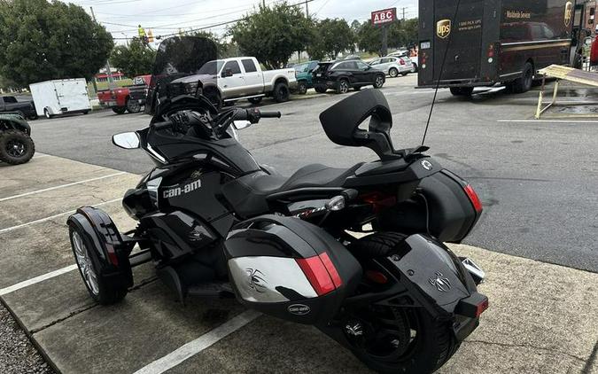 2013 Can-Am® Spyder® ST S