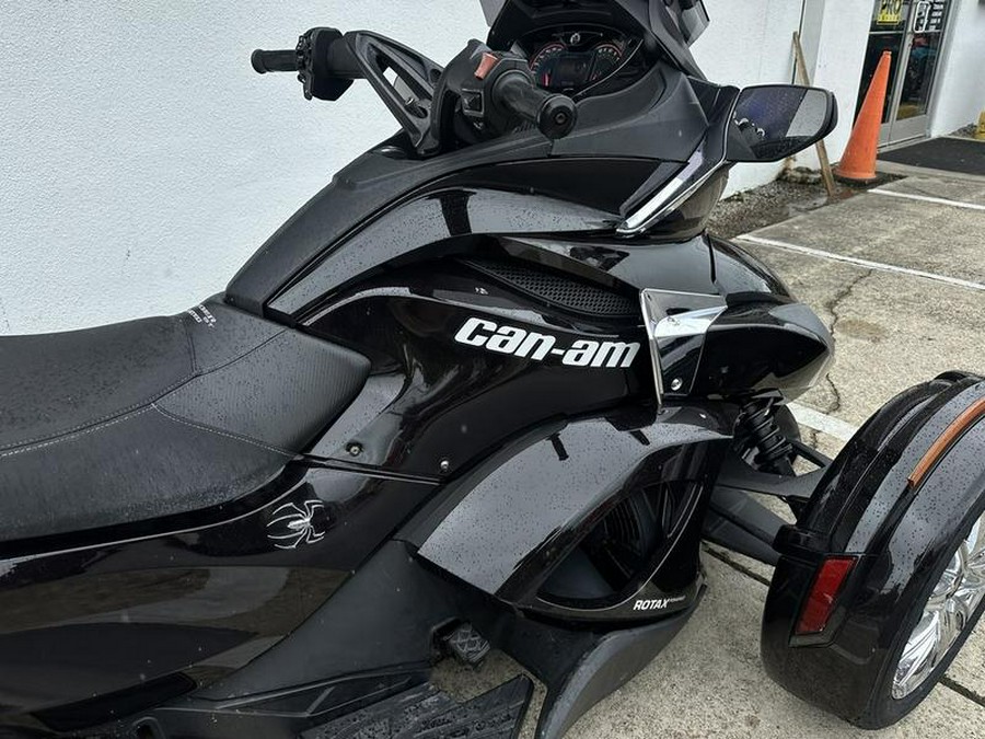 2013 Can-Am® Spyder® ST S