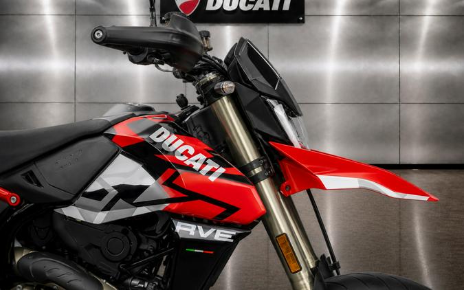 2026 DUCATI HYPERMOTARD 698 RVE