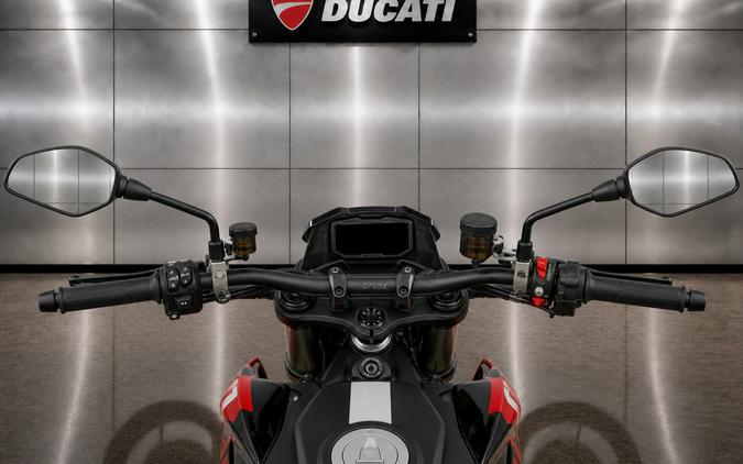 2026 DUCATI HYPERMOTARD 698 RVE