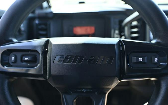 2026 Can-Am Defender MAX LONE STAR CAB HD11