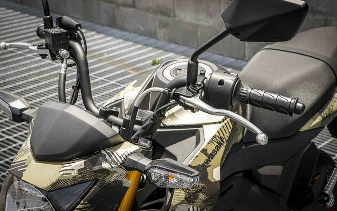 2026 Kawasaki Z125 PRO Cypher Camo Beige