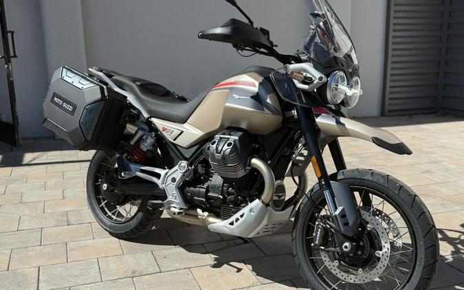 2025 Moto Guzzi V85 TT Travel