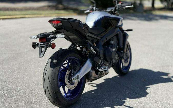2025 Yamaha MT 09 SP