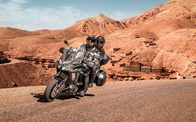 2023 Kawasaki Versys® 1000 SE LT+