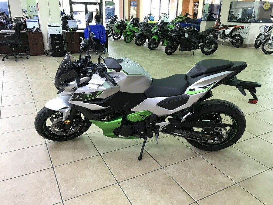 2024 Kawasaki Z7 Hybrid ABS