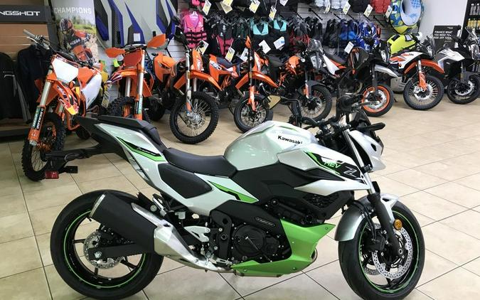 2024 Kawasaki Z7 Hybrid ABS