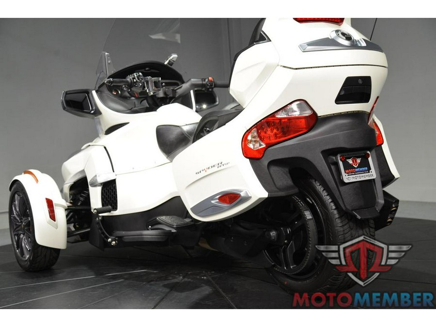 2014 Can-Am SPYDER RT S
